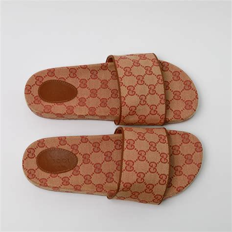 chinelos gucci
